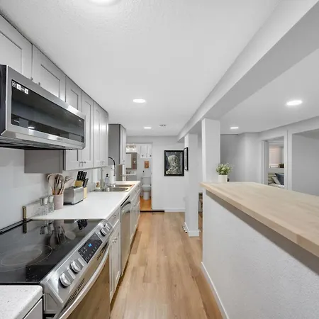 Beautiful Work Stay Retreat In Pueblo Near Downtown Exterior photo
