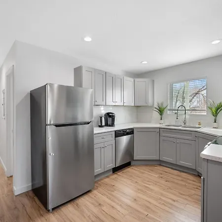 Beautiful Work Stay Retreat In Pueblo Near Downtown Exterior photo
