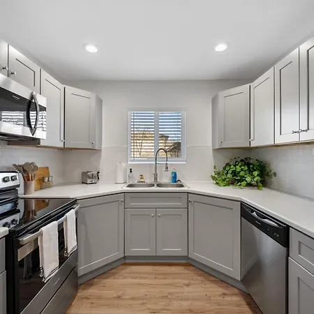 Beautiful Work Stay Retreat In Pueblo Near Downtown Exterior photo