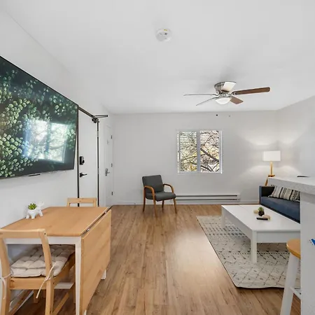 Beautiful Work Stay Retreat In Pueblo Near Downtown Exterior photo