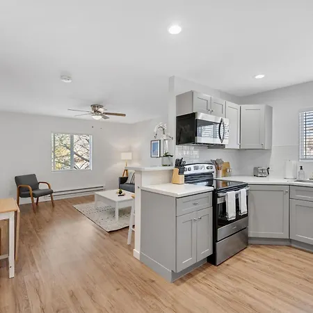 Beautiful Work Stay Retreat In Pueblo Near Downtown Exterior photo