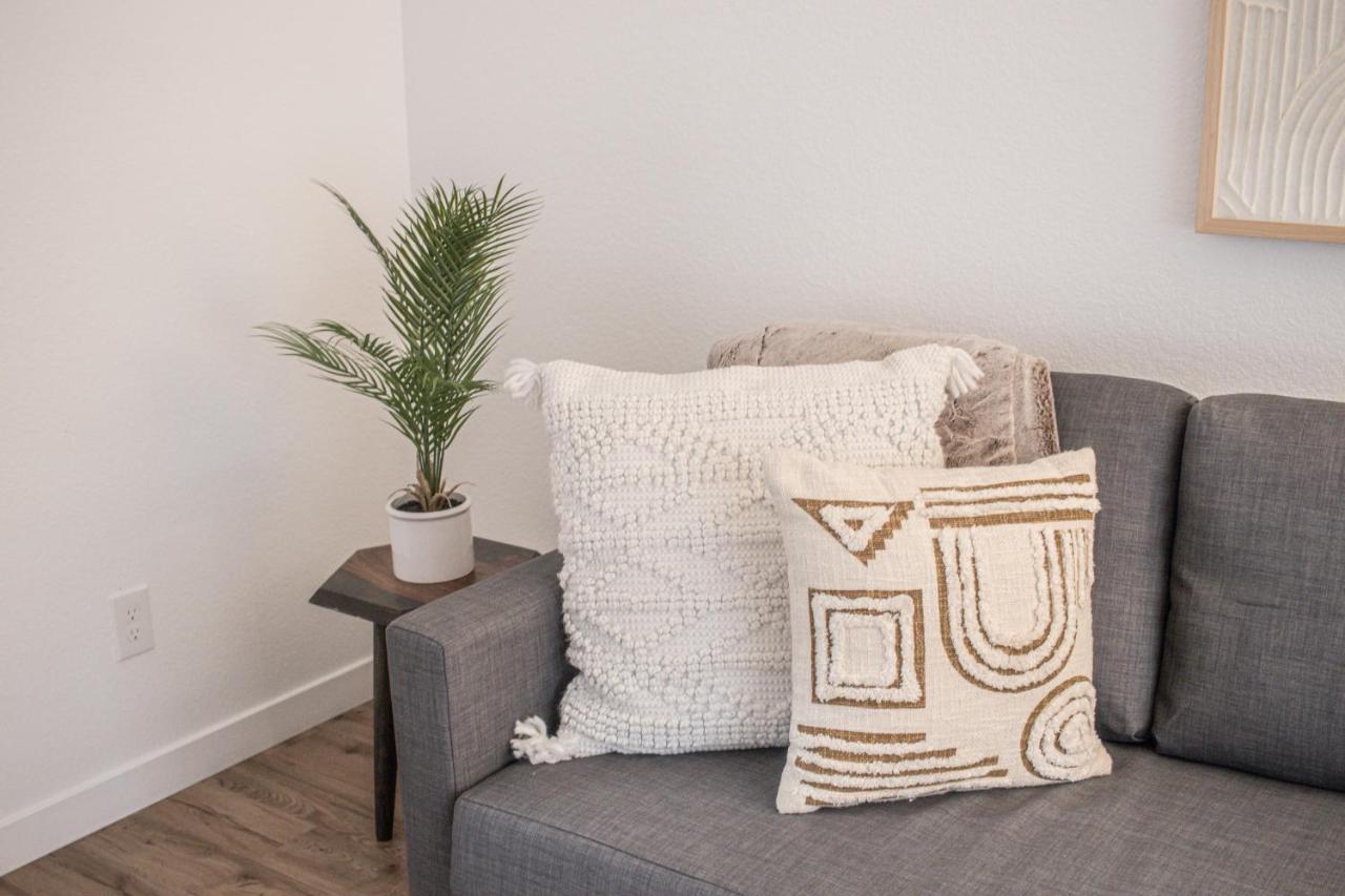 Beautiful Work Retreat In Near Downtown *