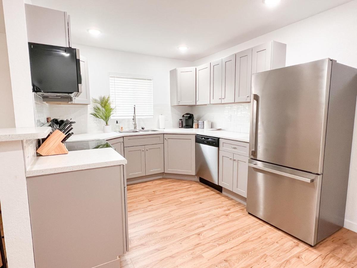 Beautiful Work Retreat In Near Downtown *