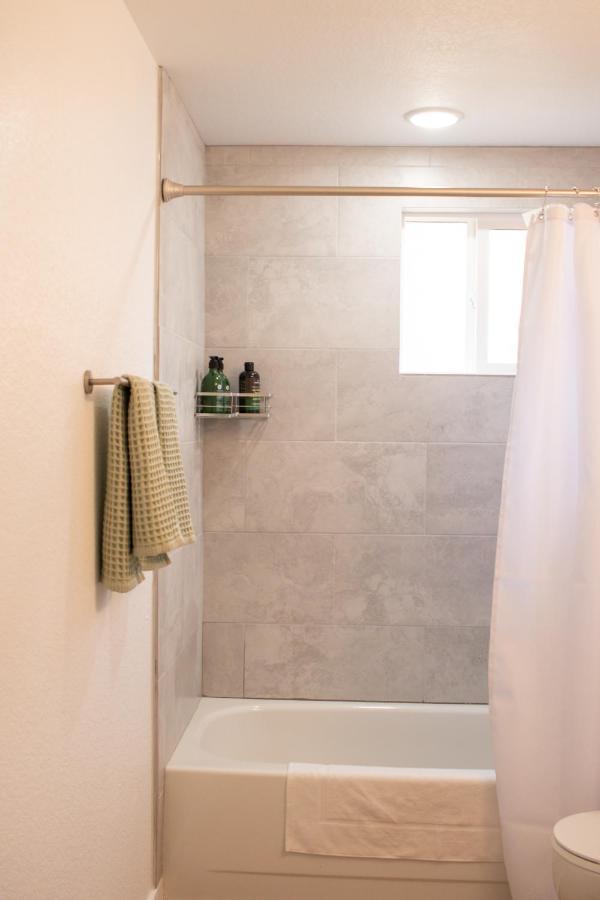 Beautiful Work Retreat In Near Downtown Apartment