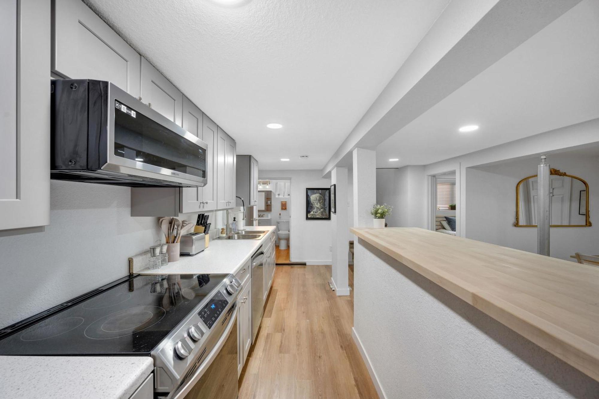 Beautiful Work Retreat In Near Downtown