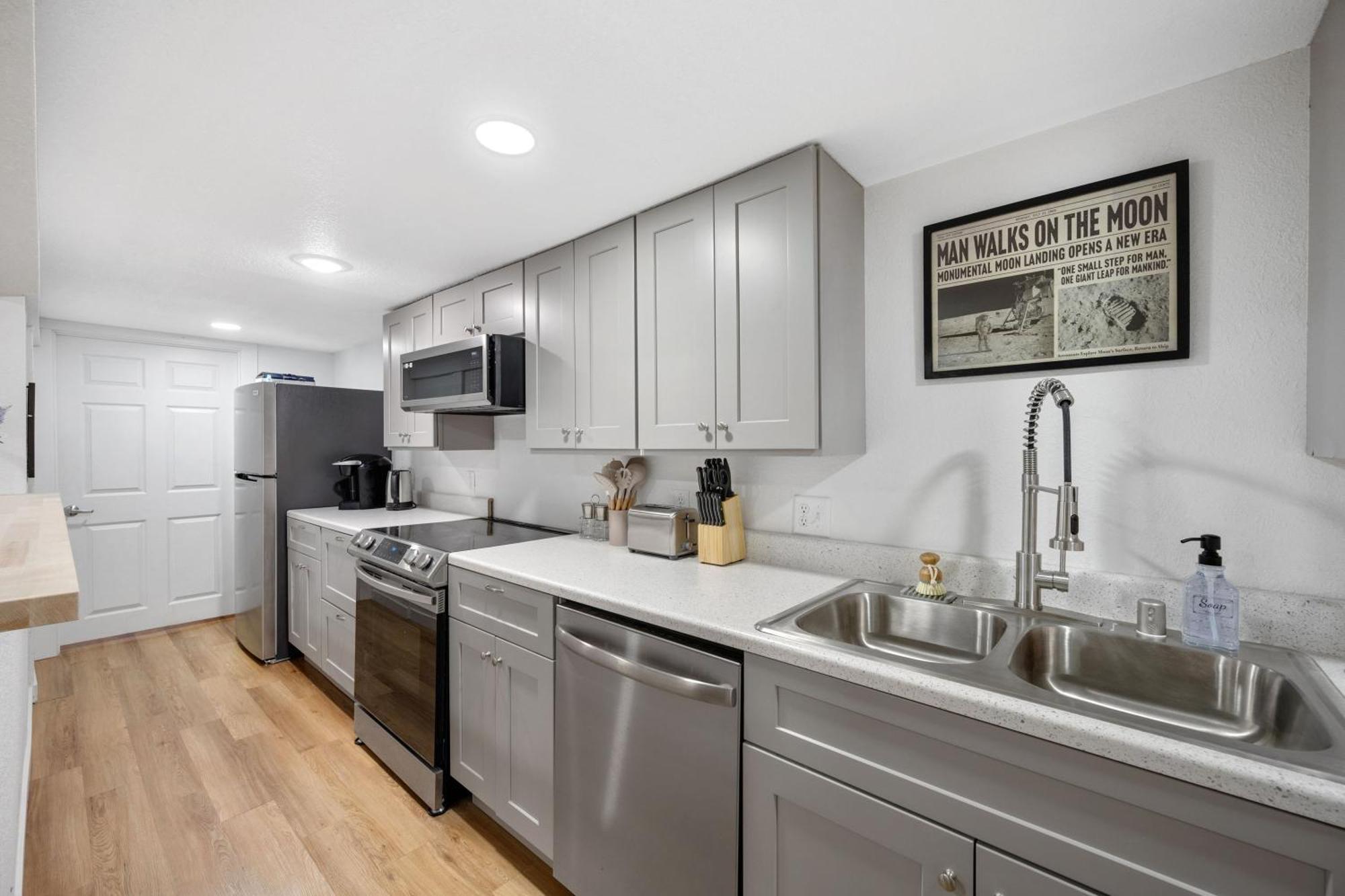 Apartment Beautiful Work Retreat In Near Downtown *
