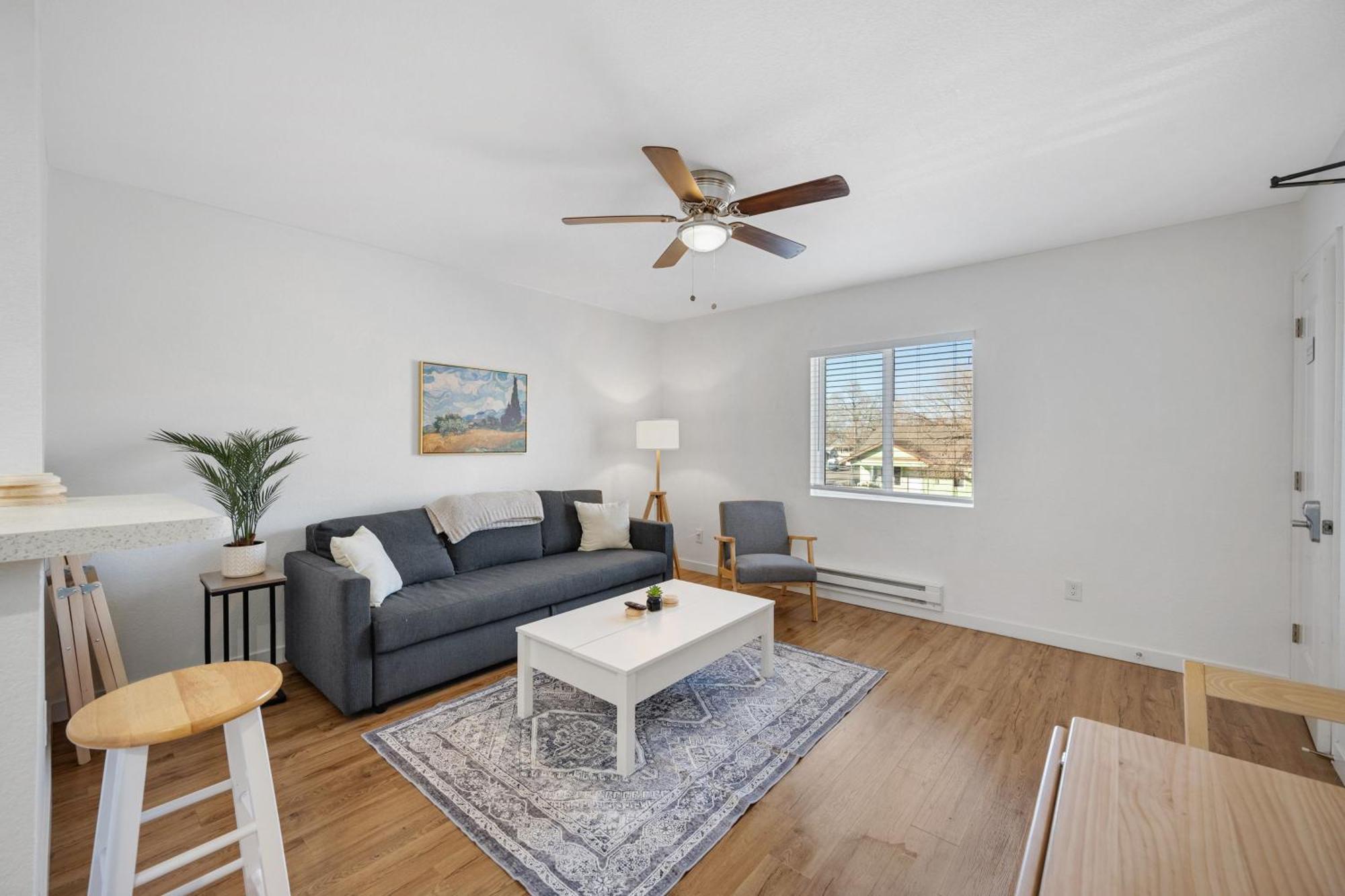 Beautiful Work Retreat In Near Downtown *