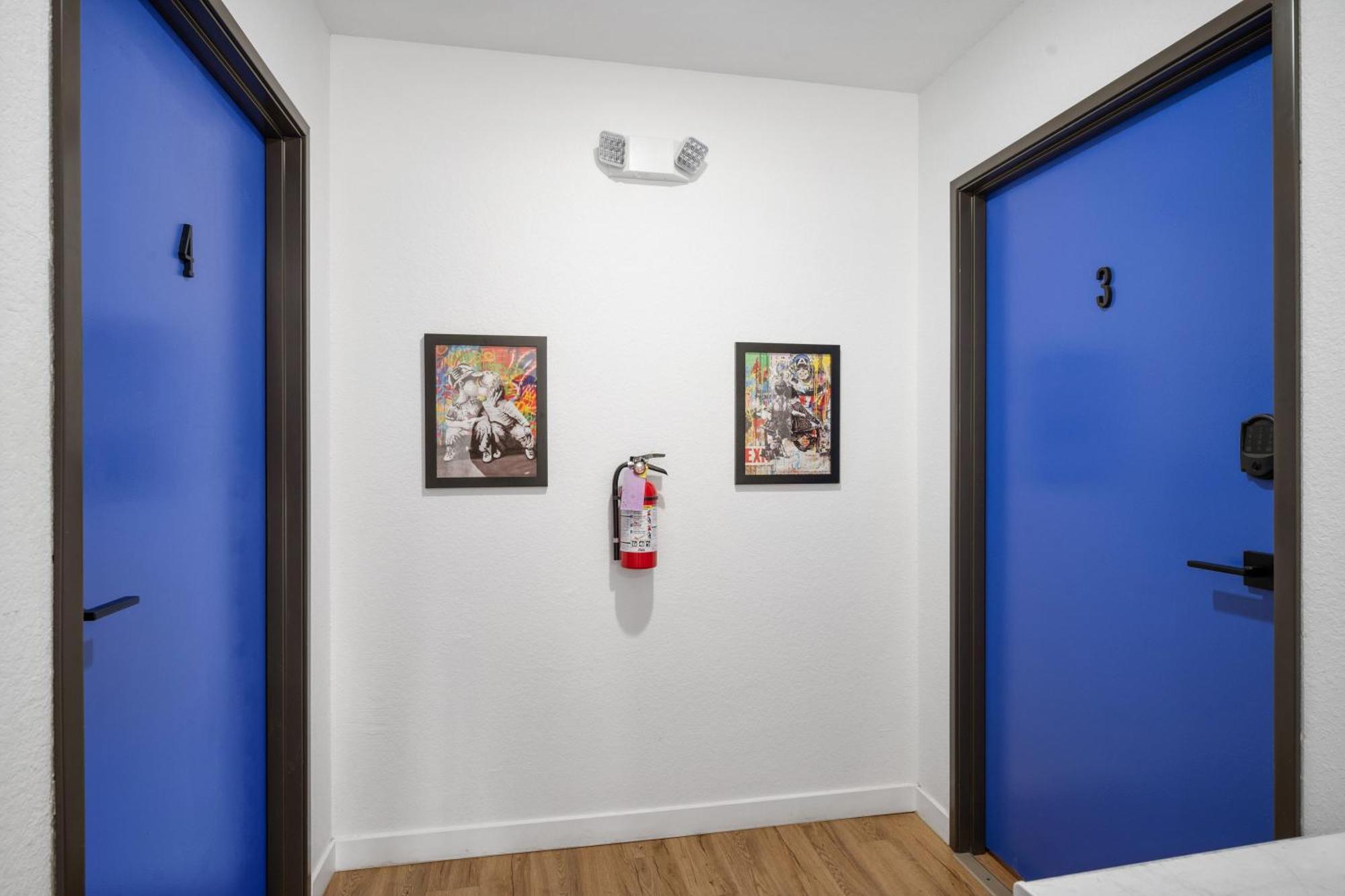 Beautiful Work Retreat In Near Downtown Apartment *